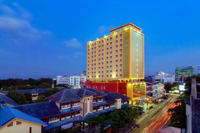 Best Western Plus Makassar Beach in Makassar | Expedia