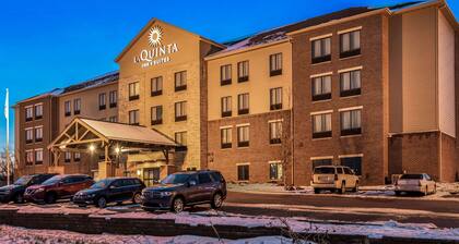 La Quinta Inn & Suites by Wyndham Sioux Falls