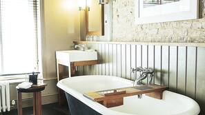 Desk, blackout drapes, iron/ironing board, free WiFi