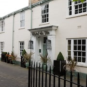 hotels in alwoodley leeds