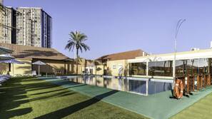 Piscina all'aperto