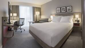 Egyptian cotton sheets, premium bedding, in-room safe