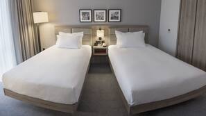 Egyptian cotton sheets, premium bedding, in-room safe