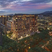 美麗華摩天輪 Tpe 附近飯店 10間最佳美麗華摩天輪住宿推薦 Expedia Com Tw