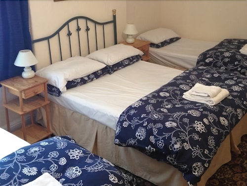 Black Lions Guest House in Birkenhead, United Kingdom