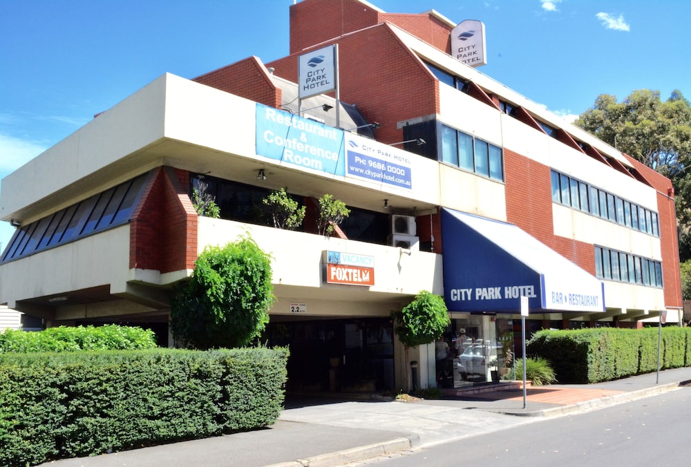 City Park Hotel