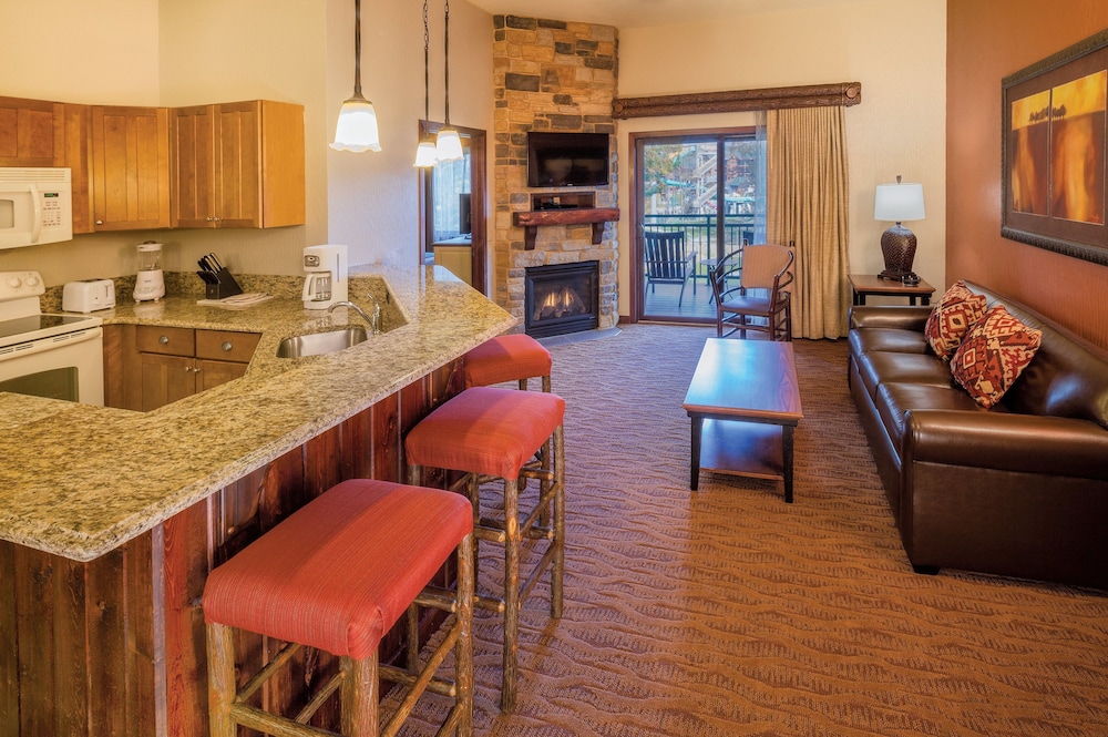Club Wyndham Glacier Canyon Deals & Reviews (Baraboo, USA) Wotif