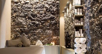 Zash Country Boutique Hotel