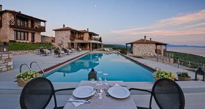 Karavia Lux Inn