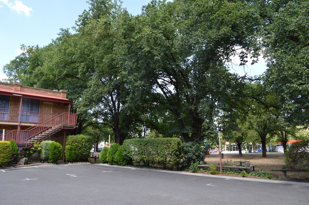 Best Western Cathedral Motor Inn