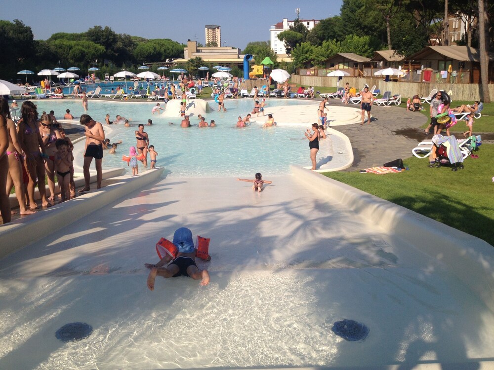Malibu Beach Camping Village In Jesolo Hotel Rates Reviews On Malibu Beach Camping Village In Jesolo