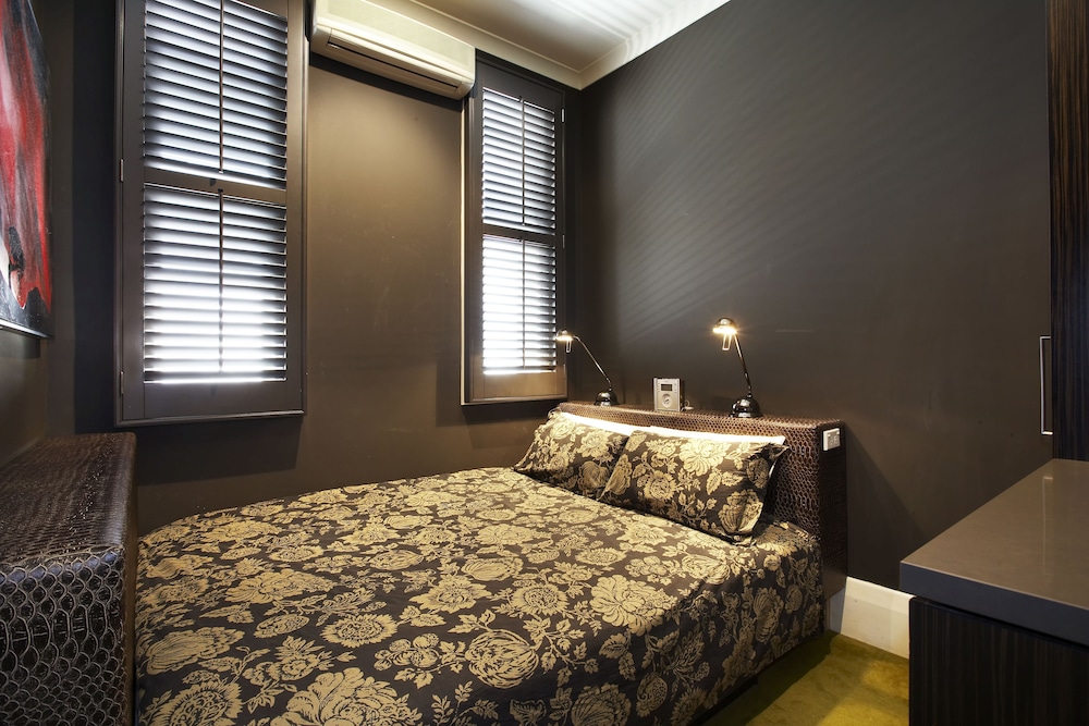 Tolarno Hotel