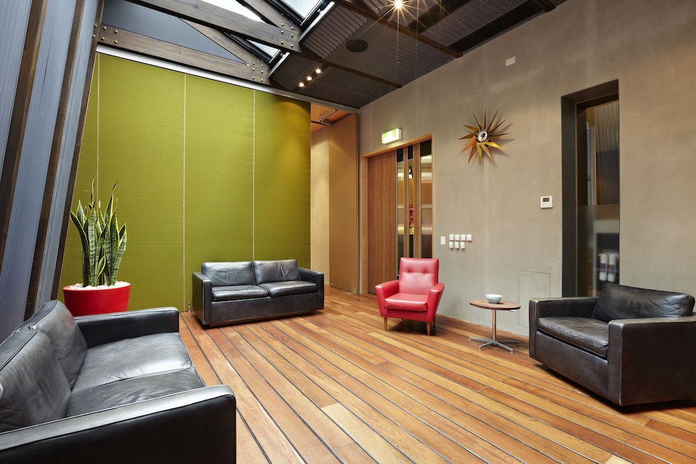 Tolarno Hotel