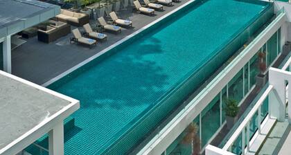 Damas Suites & Residences