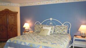 Iron/ironing board, rollaway beds, free WiFi, linens