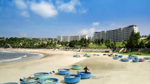Beach nearby, sun loungers, beach umbrellas, beach towels