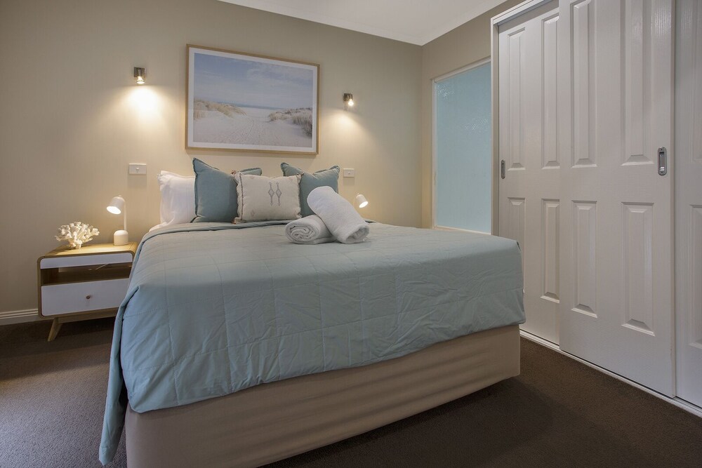 Sea Foam Villas