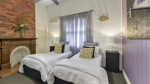 Premium bedding, minibar, individually decorated, individually furnished