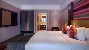 In-room safe, desk, laptop workspace, rollaway beds