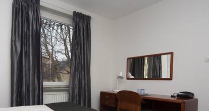 Hotel Aveny Bed & Breakfast