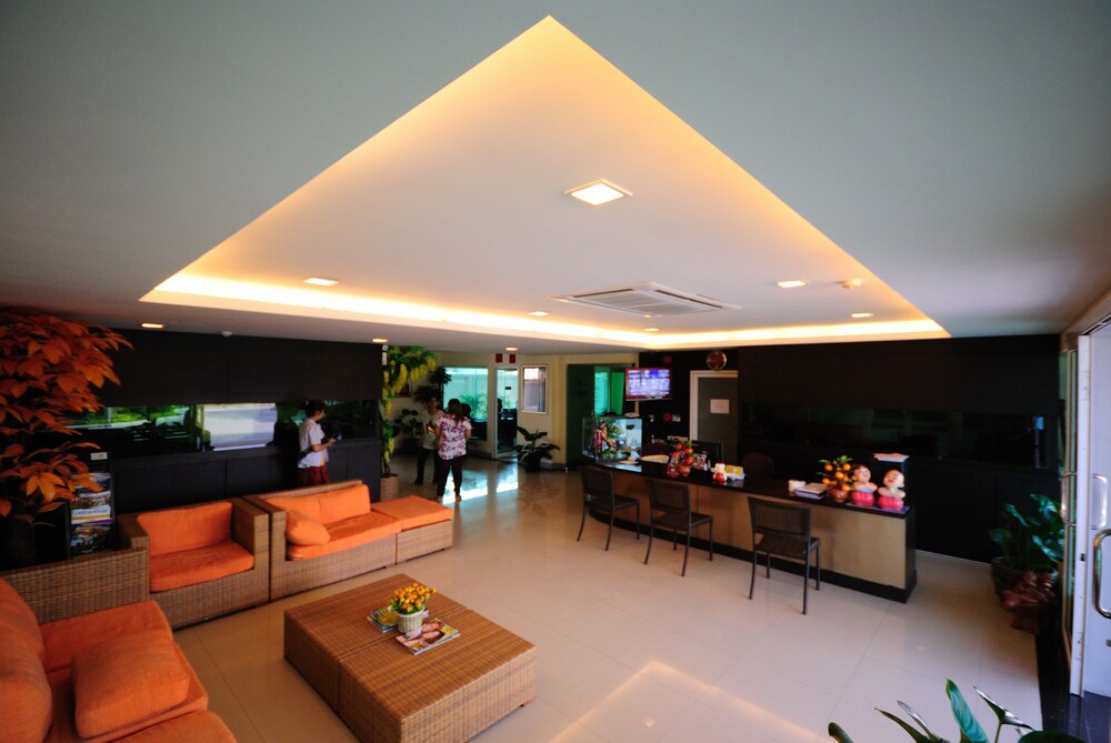 Royal Thai Residence Pattaya 2018 Hotel Prices Expedia Co Uk Balcony View Featured Image Lobby Sitting Area
