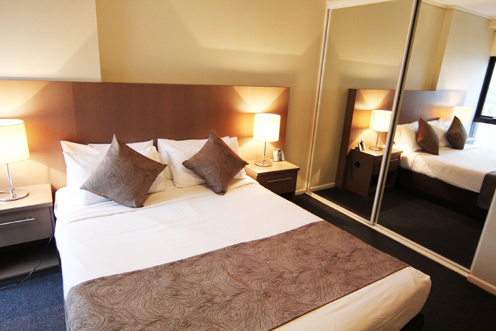 The Paramount Serviced Apartments Melbourne