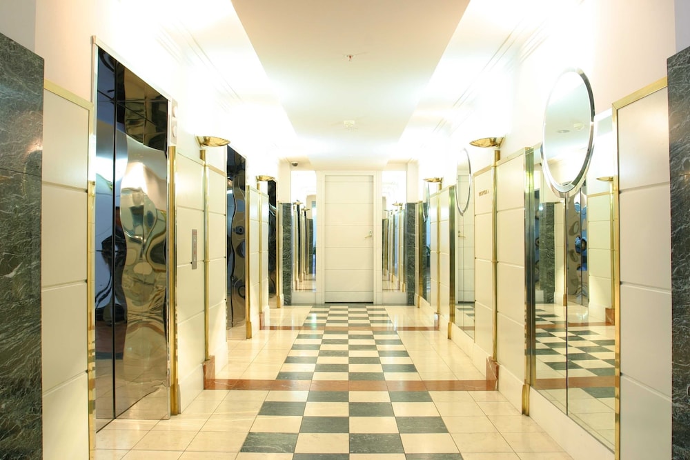 The Paramount Serviced Apartments Melbourne