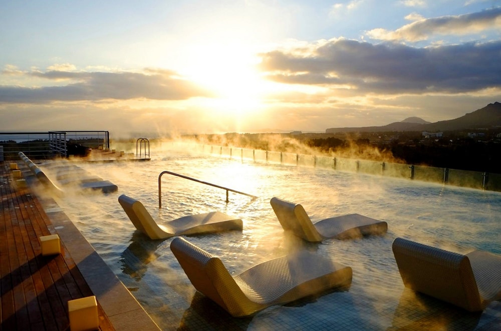 Kensington Jeju Hotel in Seogwipo, South Korea