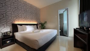 In-room safe, desk, laptop workspace, blackout curtains