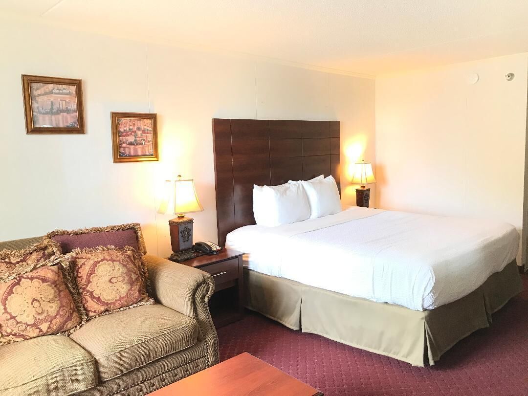 Branson Yellow Rose Inn and Suites in Branson, United States
