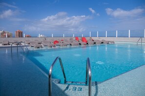 2 outdoor pools, pool umbrellas, sun loungers