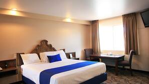Premium bedding, individually decorated, individually furnished, desk