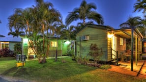 Iron/ironing board, free WiFi, linens, wheelchair access