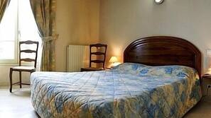 Premium bedding, in-room safe, soundproofing, free WiFi