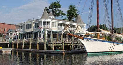 Grand Harbor Inn