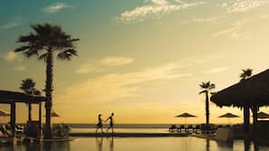2 outdoor pools, pool umbrellas, sun loungers