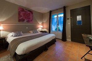 Premium bedding, in-room safe, individually decorated, desk