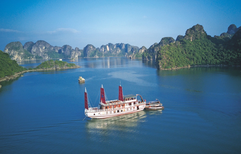 Gray Line Halong Cruise in Ha Long, Vietnam