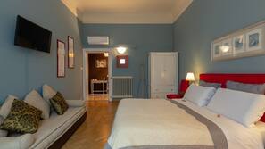 1 bedroom, premium bedding, down duvet, minibar