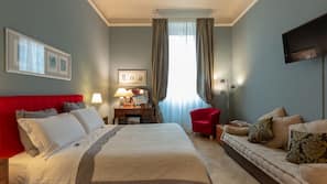 1 bedroom, premium bedding, down duvet, minibar