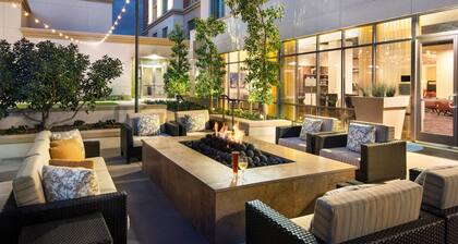 Courtyard Irvine Spectrum