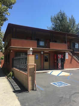 Hotel Pomona CA - I-10 & Hwy 71