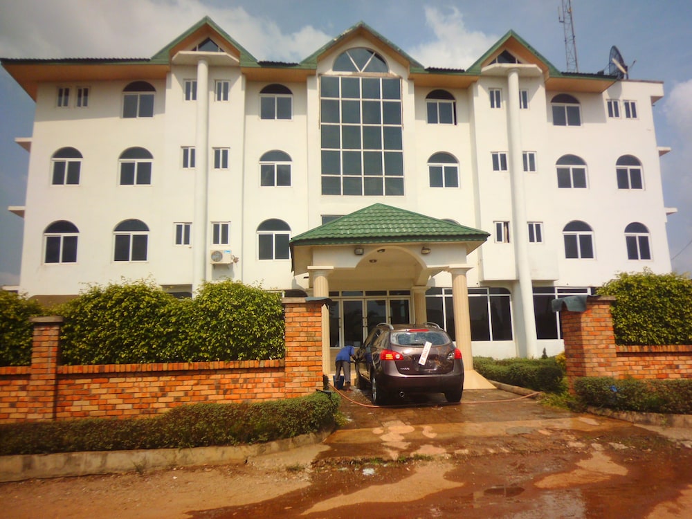 Wadoma Royale Hotel Wadoma Royale Hotel