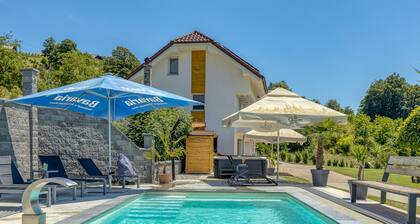 Pool & Whirlpool Villa Art-pe Four