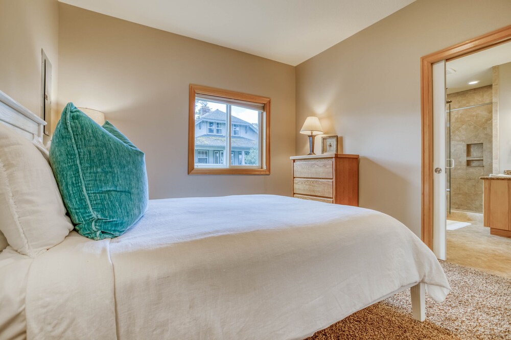 Cozy and Secluded Neskowin Getaway! Red Hawk Neskowin Vrbo