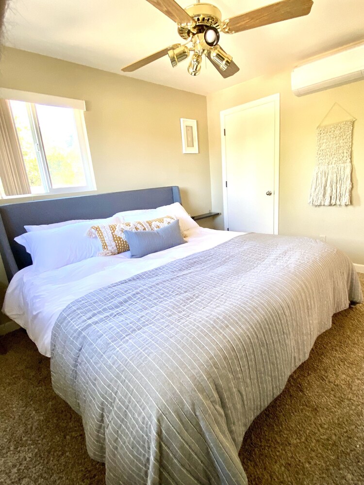 Canoe Creek Lodge by Yosemite •1 Block from the lake Bass Lake Vrbo