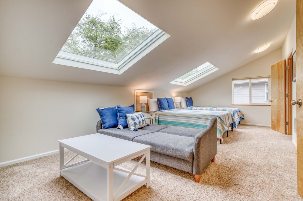 Spacious Neskowin Retreat Two Blocks from Beach Offers Privacy, Fun