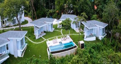 Adeluna Luxury Ocean View Villas