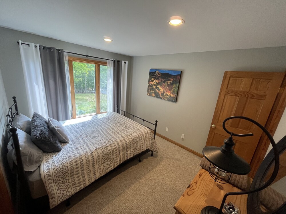 Minutes from Windham & Hunter Mtn Seasonal Ski Rental Available