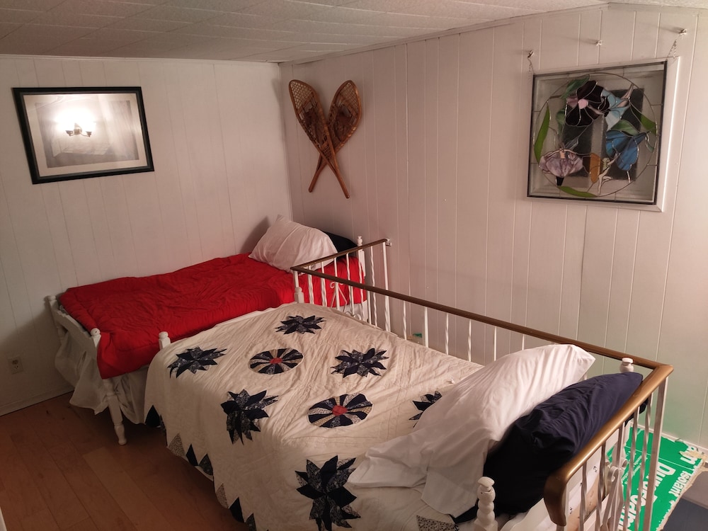 Waterfront Lake Erie the Blue Lagoon Selkirk Vrbo